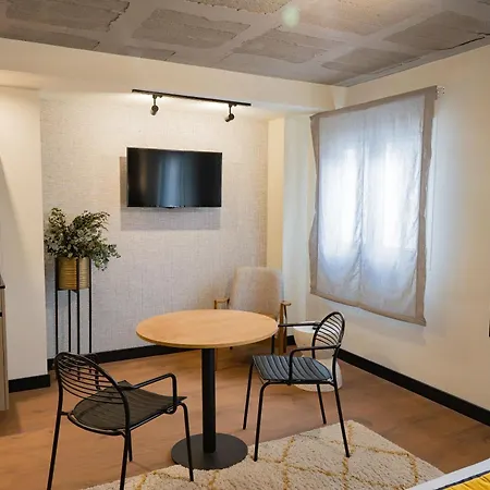 Bubu By Charming Apartment